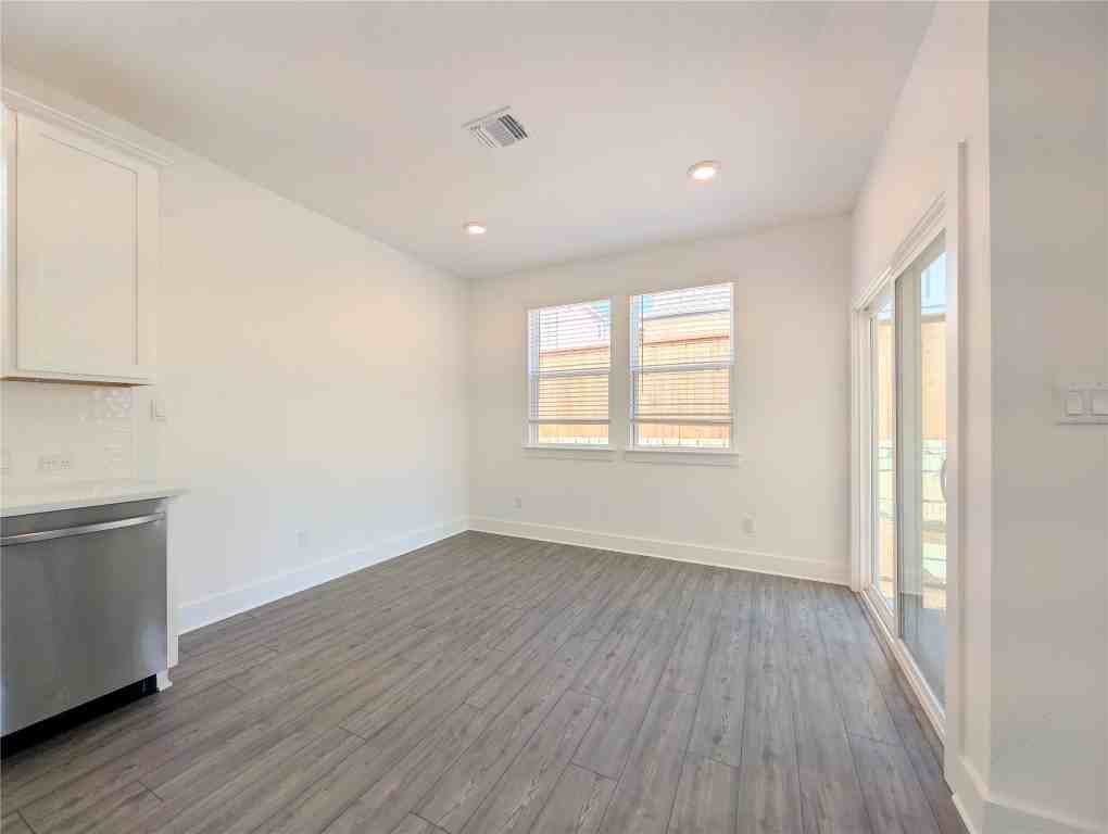 113 Sycamore Pines Ln #113 - Photo 7 of 32