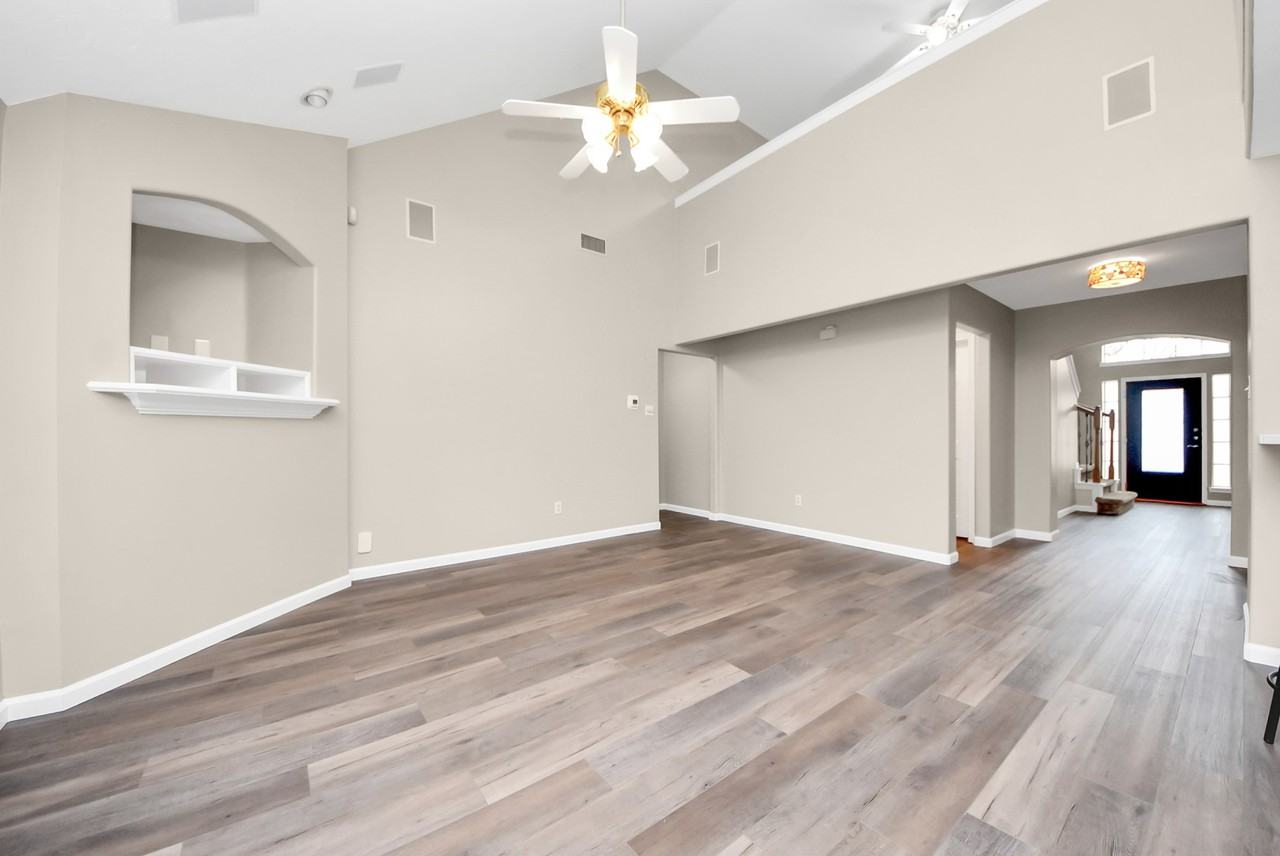 1802 Whispering Forest Dr #1802 - Photo 6 of 41