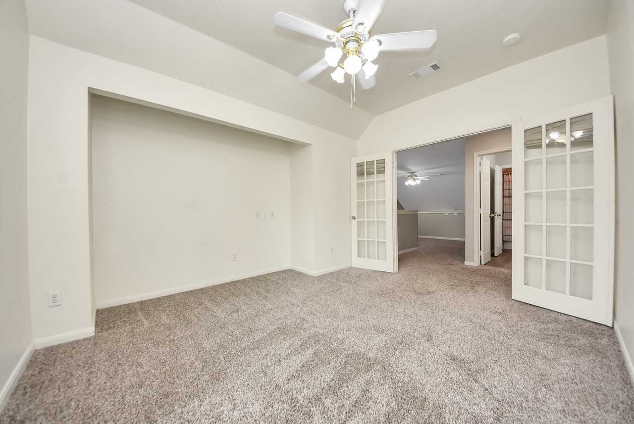 1802 Whispering Forest Dr #1802 - Photo 7 of 41