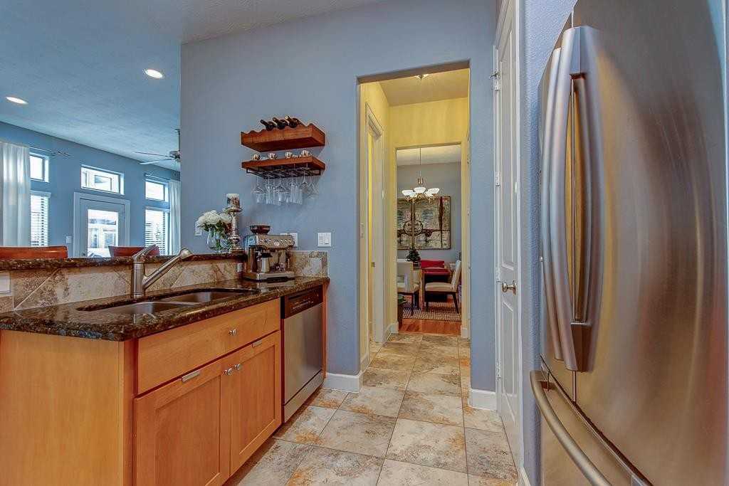 1319 Birdsall St #1319 - Photo 2 of 20