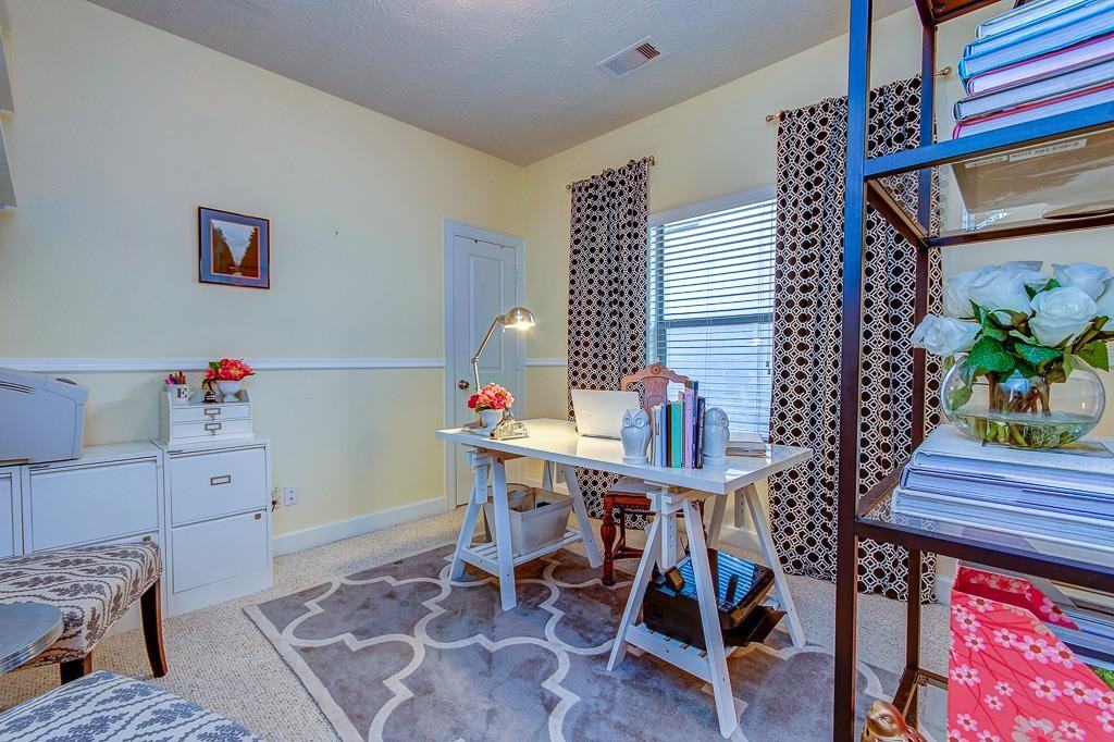 1319 Birdsall St #1319 - Photo 6 of 20