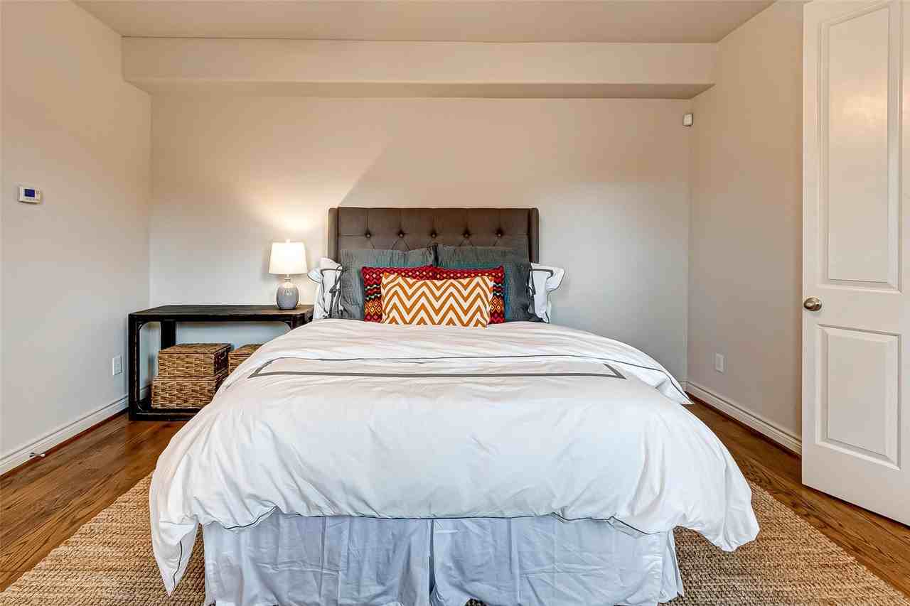 1514 Summer St #1514A - Photo 2 of 50