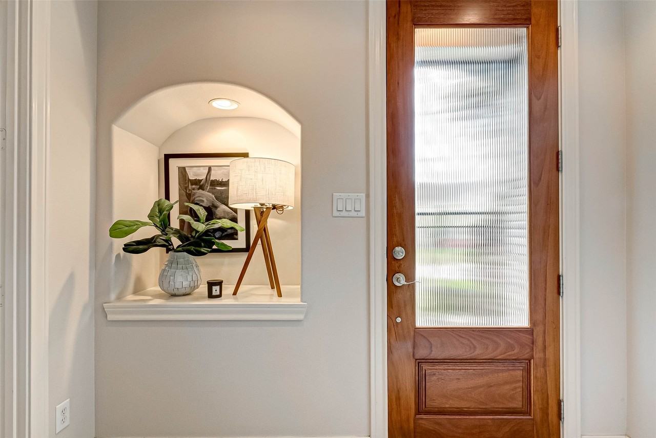 1514 Summer St #1514A - Photo 4 of 50