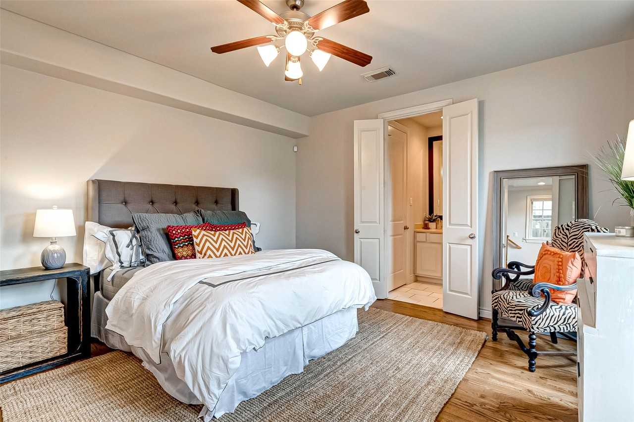 1514 Summer St #1514A - Photo 5 of 50