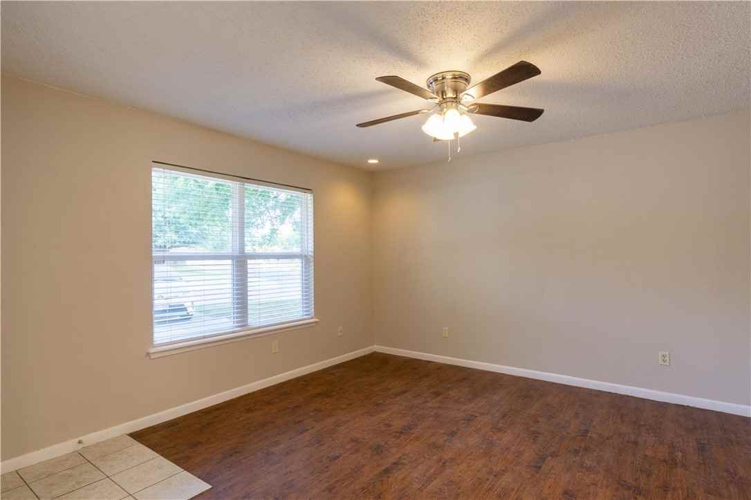 218 Harvard Ct #218 - Photo 6 of 11