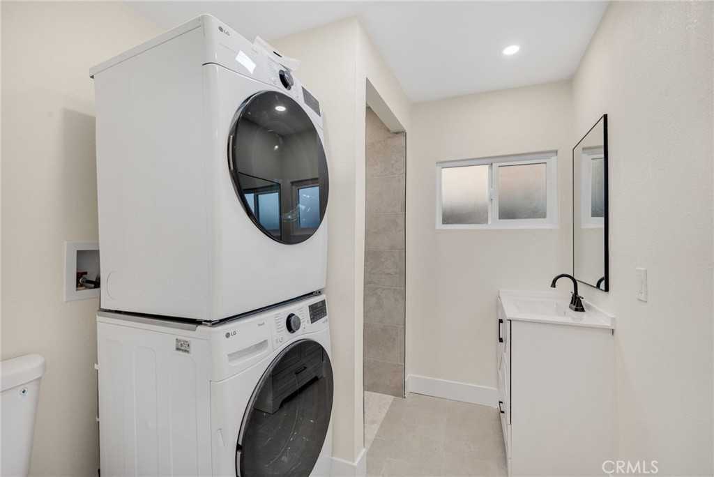 3105 Madison St #31051-2 - Photo 7 of 17