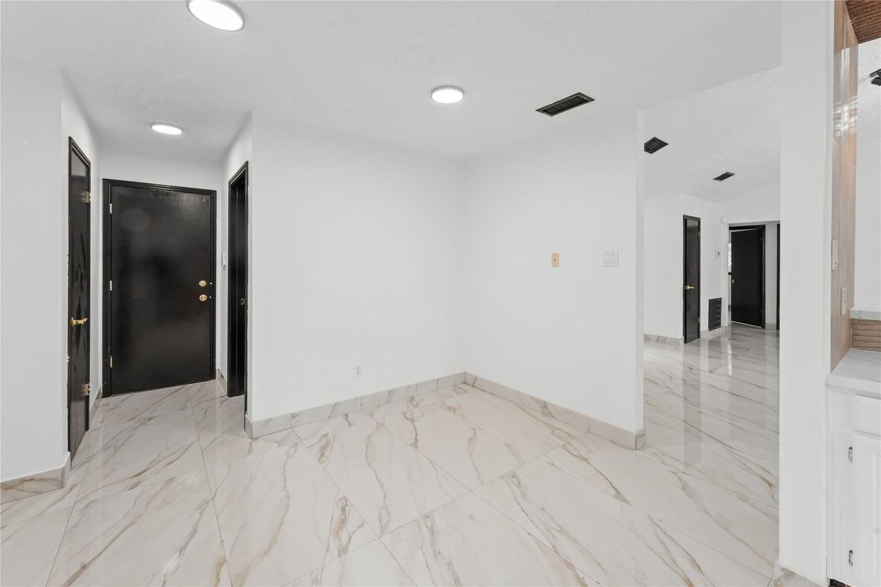 2610 Hollymist Dr #2610 - Photo 6 of 15