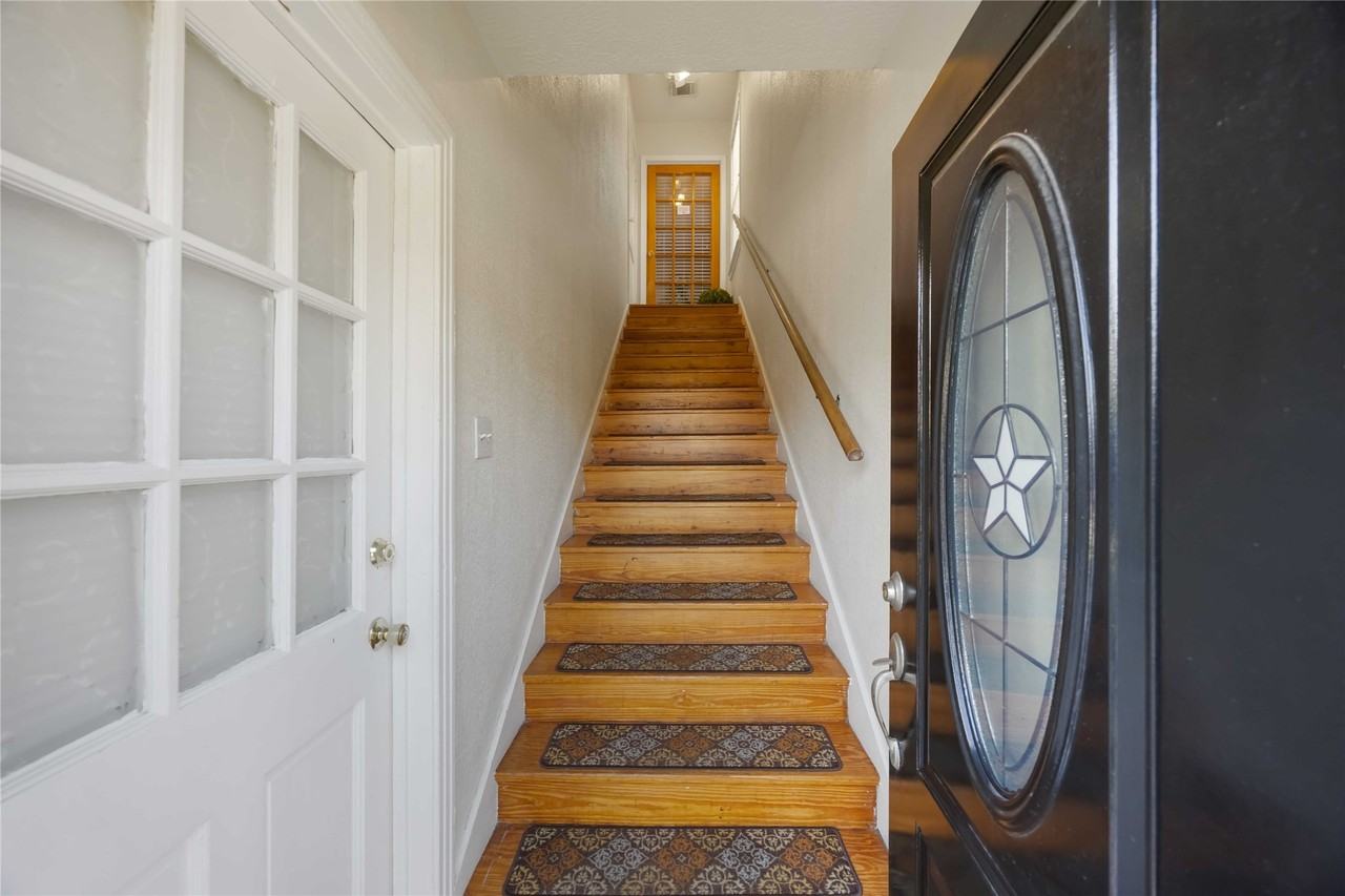 2104 Winbern St #2104 - Photo 4 of 24