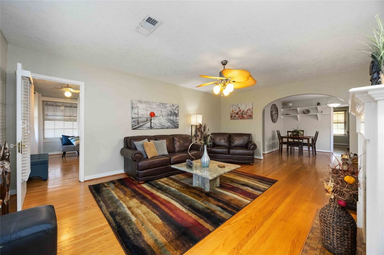 2104 Winbern St #2104 - Photo 5 of 24