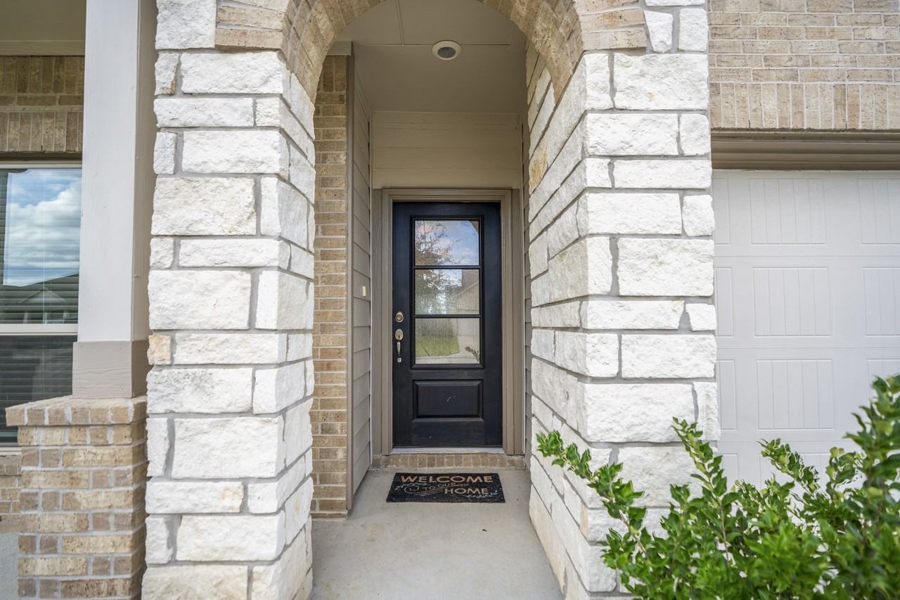 4903 Chestnut Valley Ln #4903 - Photo 3 of 40