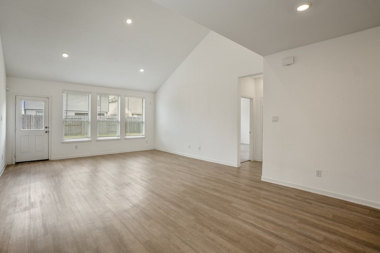 4903 Chestnut Valley Ln #4903 - Photo 7 of 40