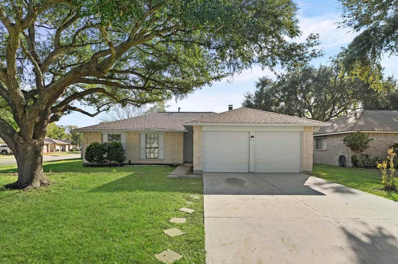 14003 Vinehill Dr #14003 - Photo 3 of 24