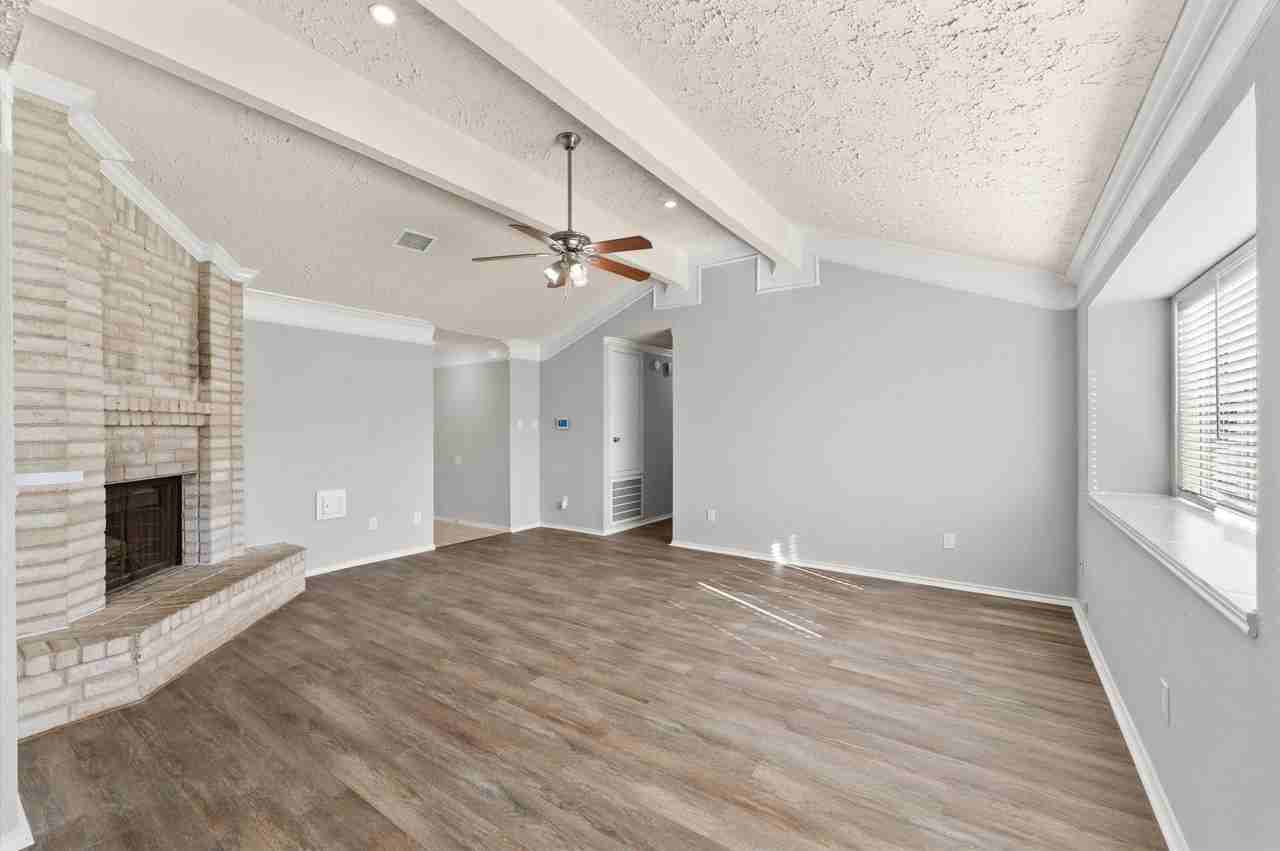 14003 Vinehill Dr #14003 - Photo 5 of 24