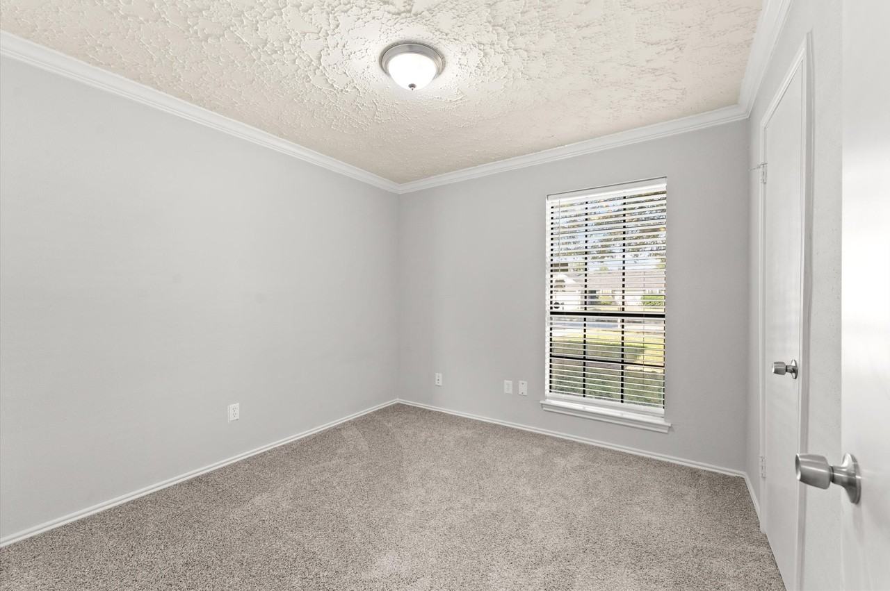 14003 Vinehill Dr #14003 - Photo 6 of 24