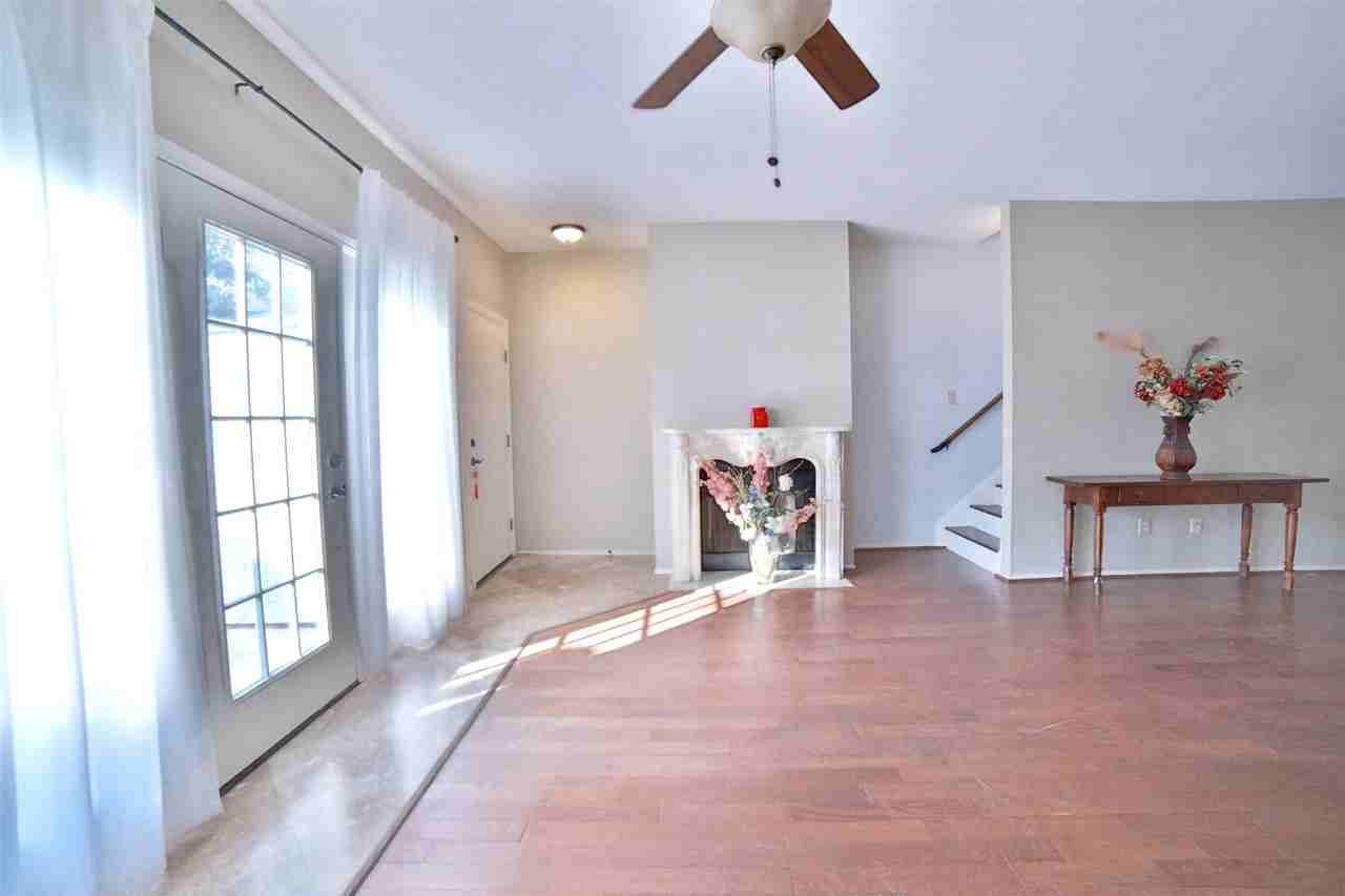 532 Wilcrest Dr #532-532 - Photo 3 of 30