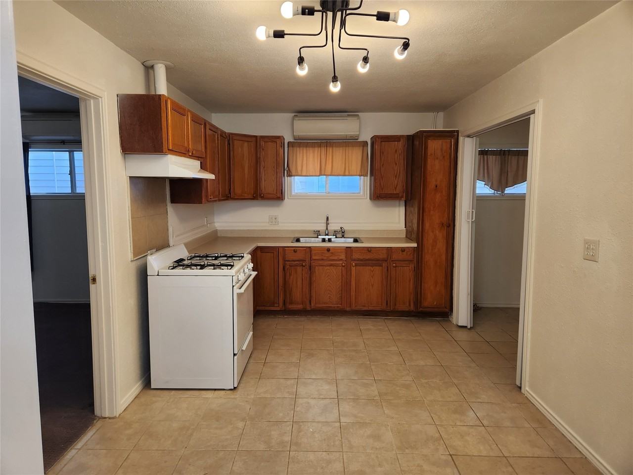 1803 Church St #1803A - Photo 3 of 18