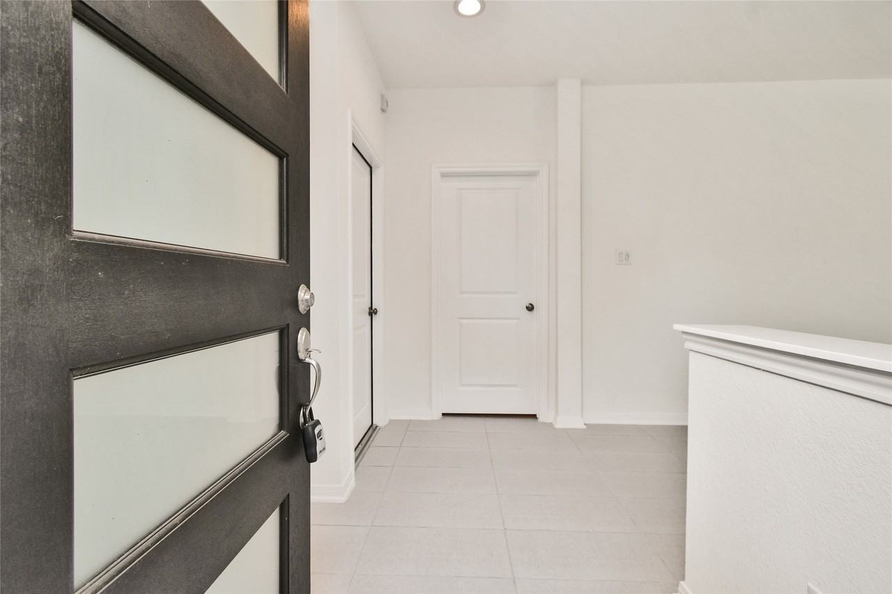 623 Silver Pear Ct #623 - Photo 3 of 24