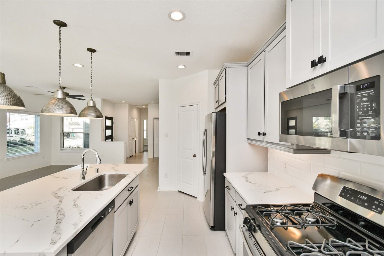 623 Silver Pear Ct #623 - Photo 6 of 24