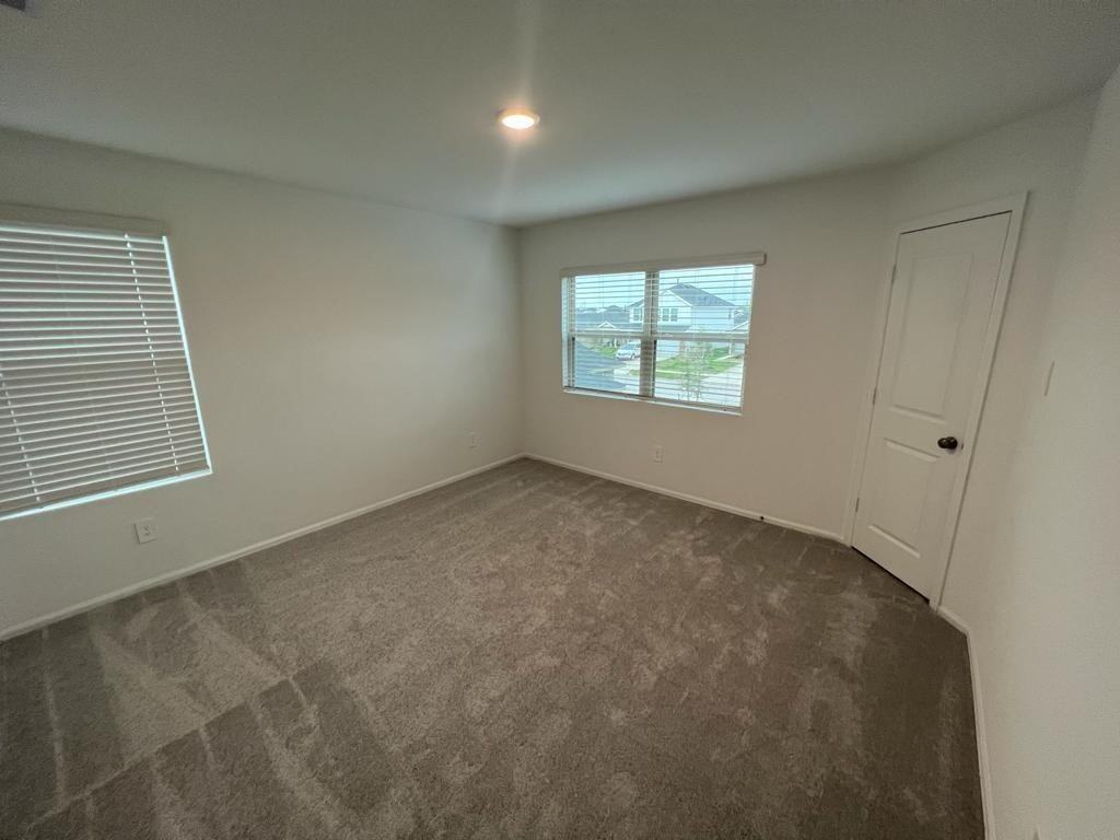 18922 Western Falls Ct #18922 - Photo 4 of 17