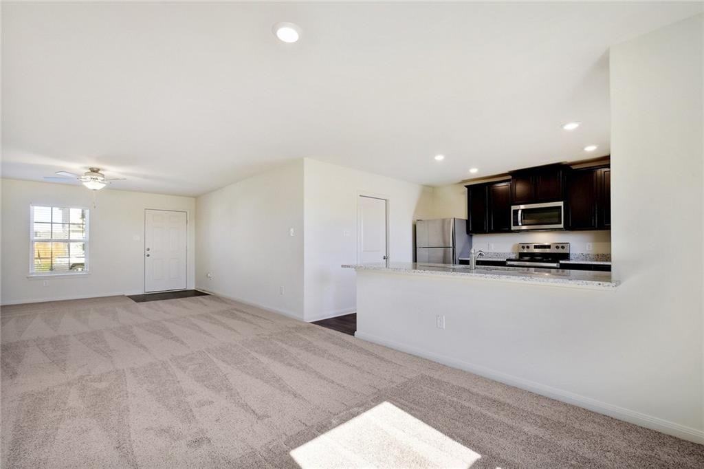 525 Riverdale Dr #525 - Photo 5 of 13