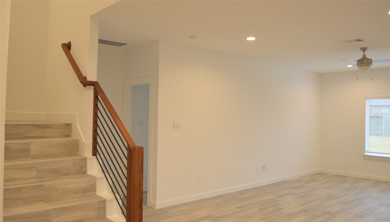 10313 Cascade Range Ln #10313 - Photo 2 of 20