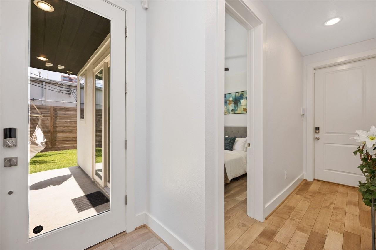 5914 Val Verde St #5914 - Photo 4 of 25