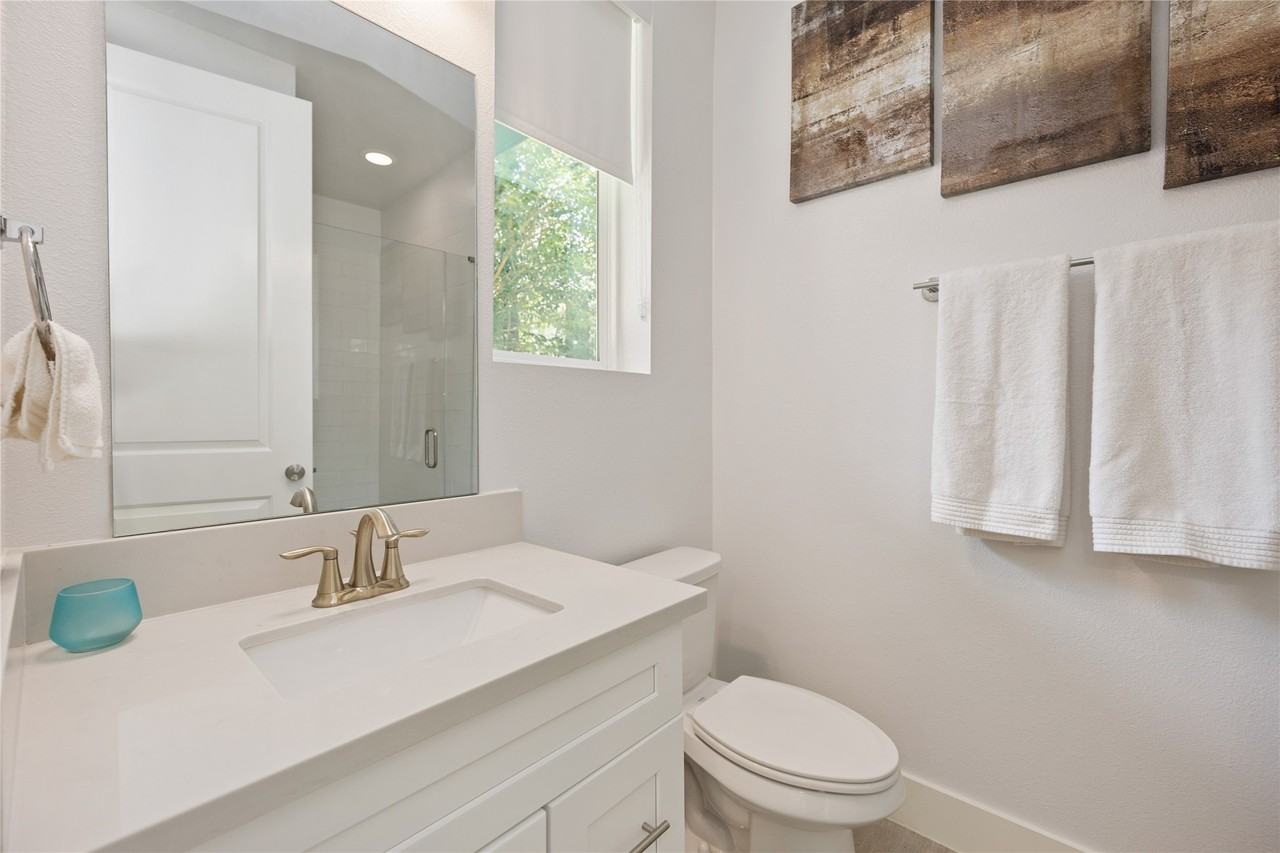 5914 Val Verde St #5914 - Photo 6 of 25