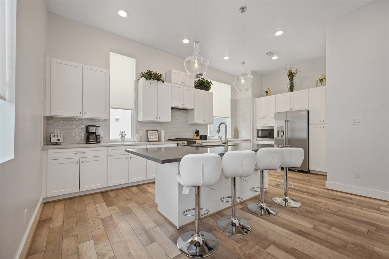 5914 Val Verde St #5914 - Photo 7 of 25