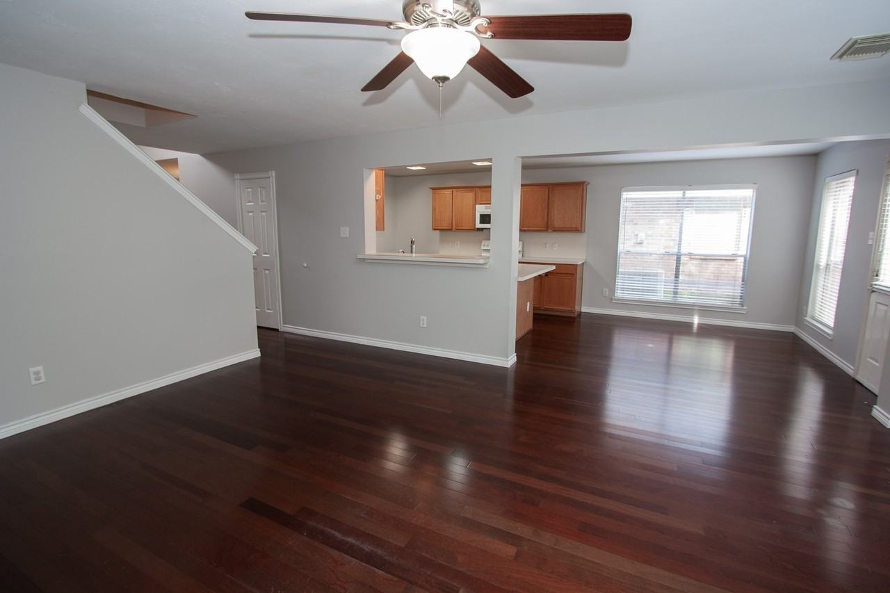 1123 Andover Dr #1123 - Photo 2 of 21