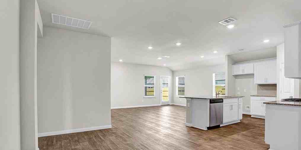 208 Arroyo Sweetwood Cir #208 - Photo 6 of 11