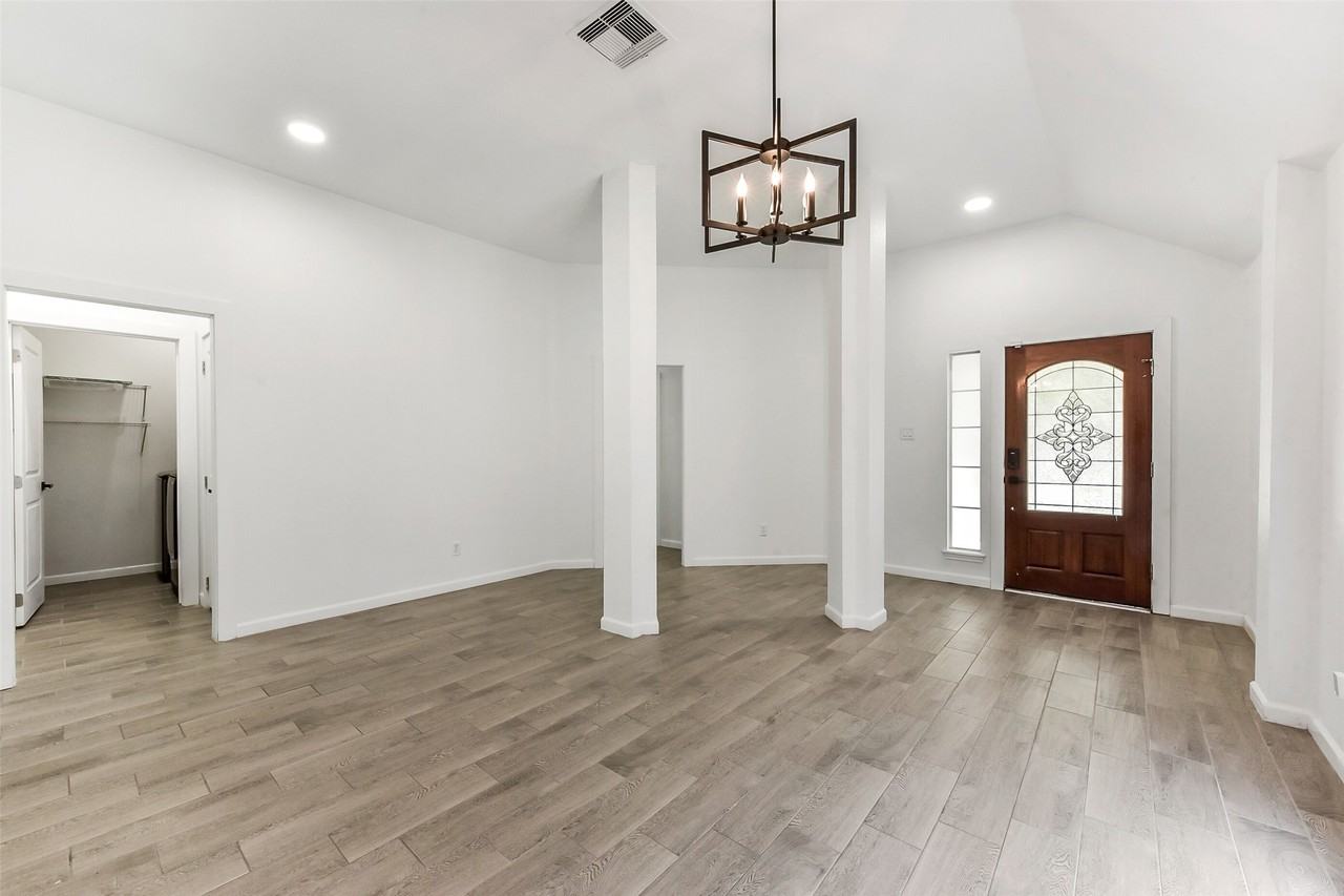 13021 Castlewind Ln #13021 - Photo 6 of 25