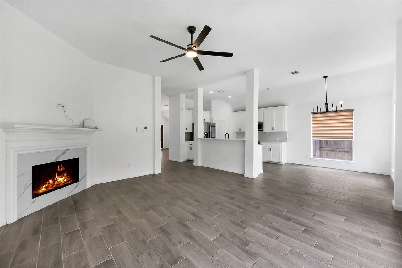 13021 Castlewind Ln #13021 - Photo 7 of 25