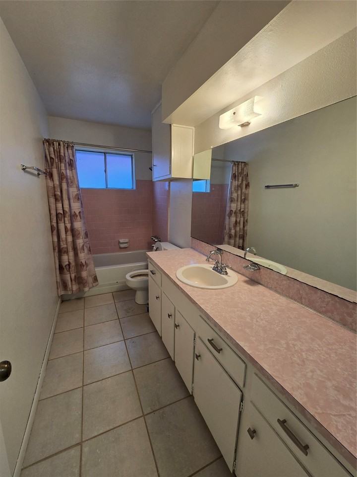 11931 Tanager St #11931 - Photo 3 of 19