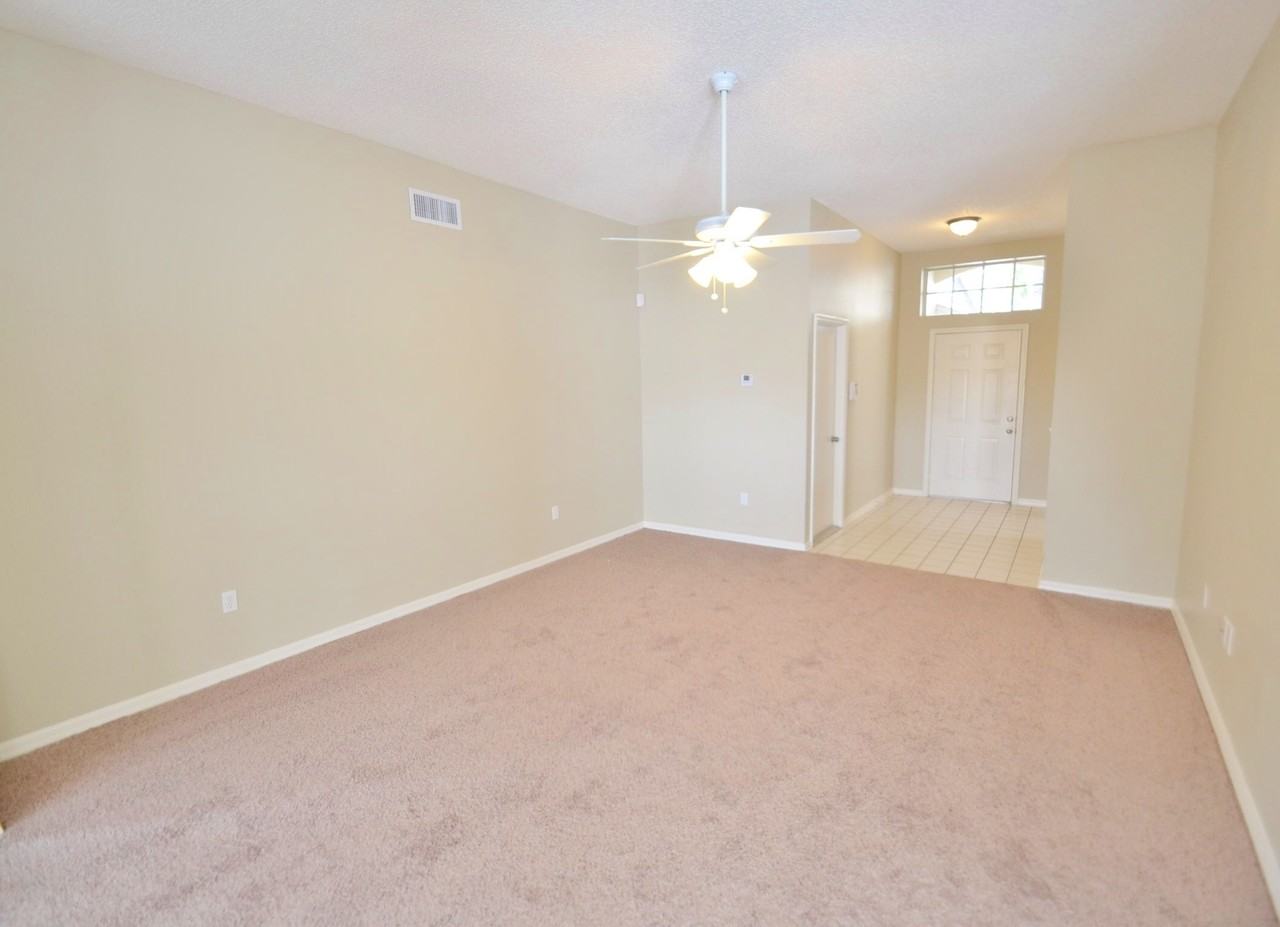 1601 Elk Spring Dr - Photo 2 of 12