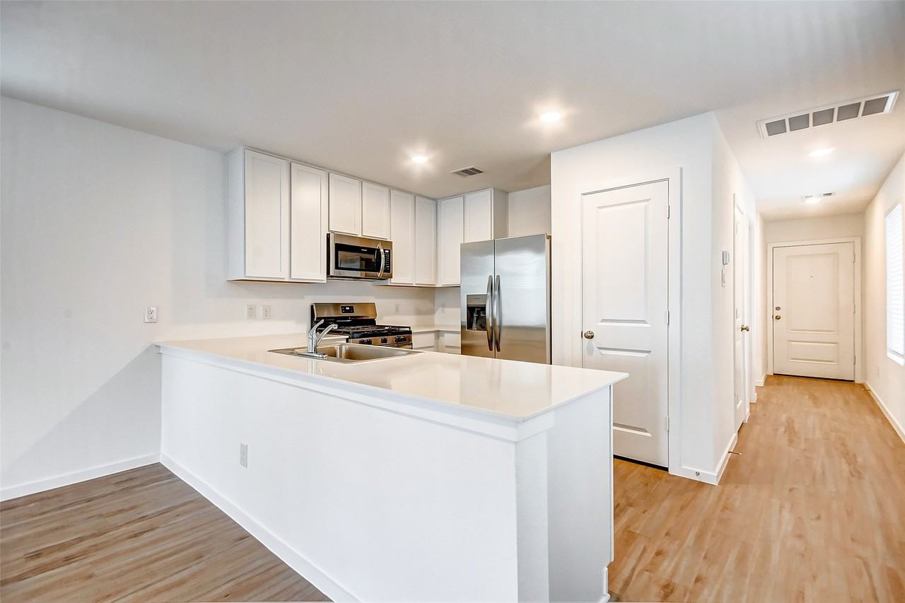 21535 Carosella Dr #21535 - Photo 4 of 25