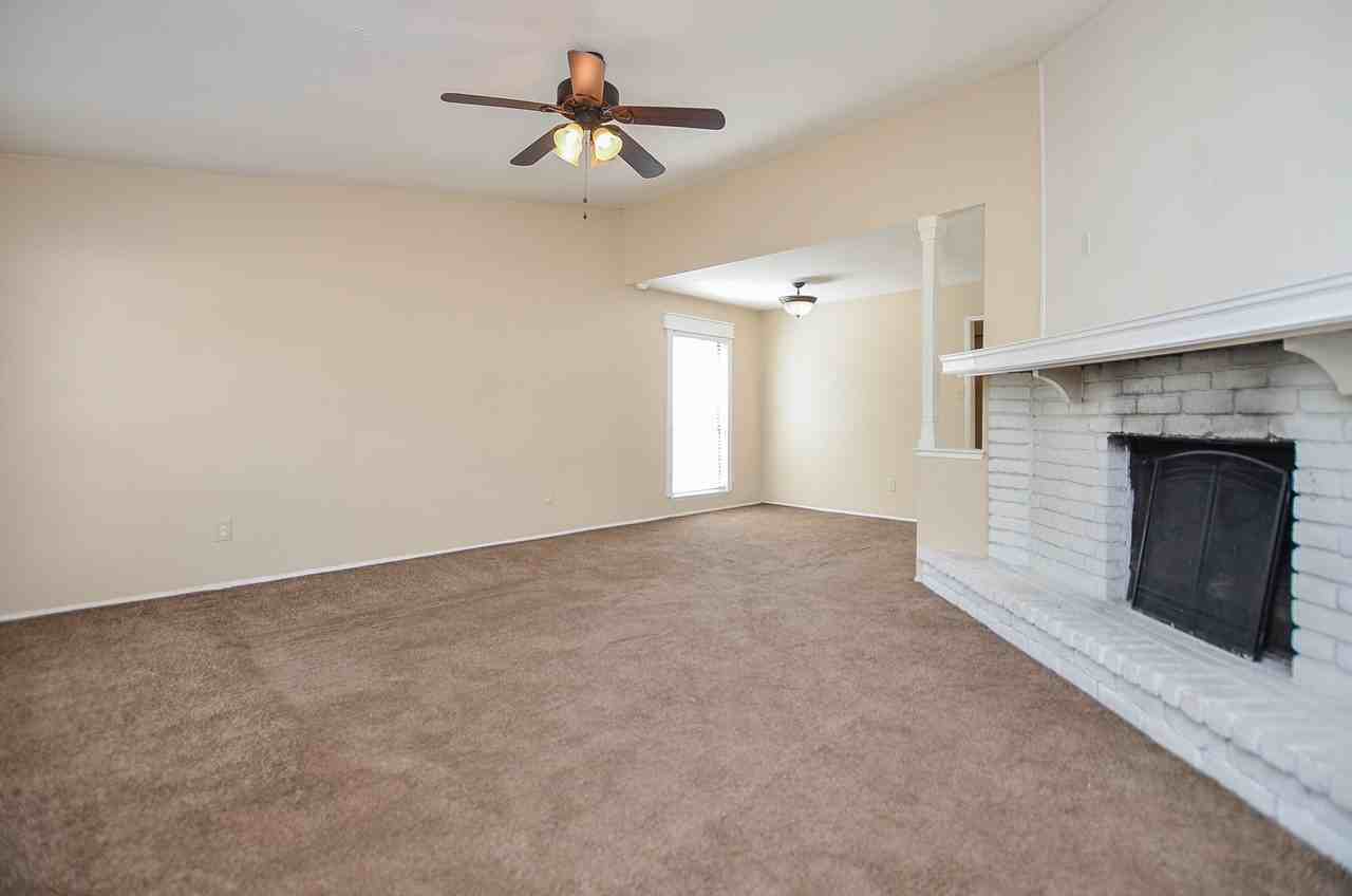 17323 Glenpatti Dr #17323 - Photo 5 of 31