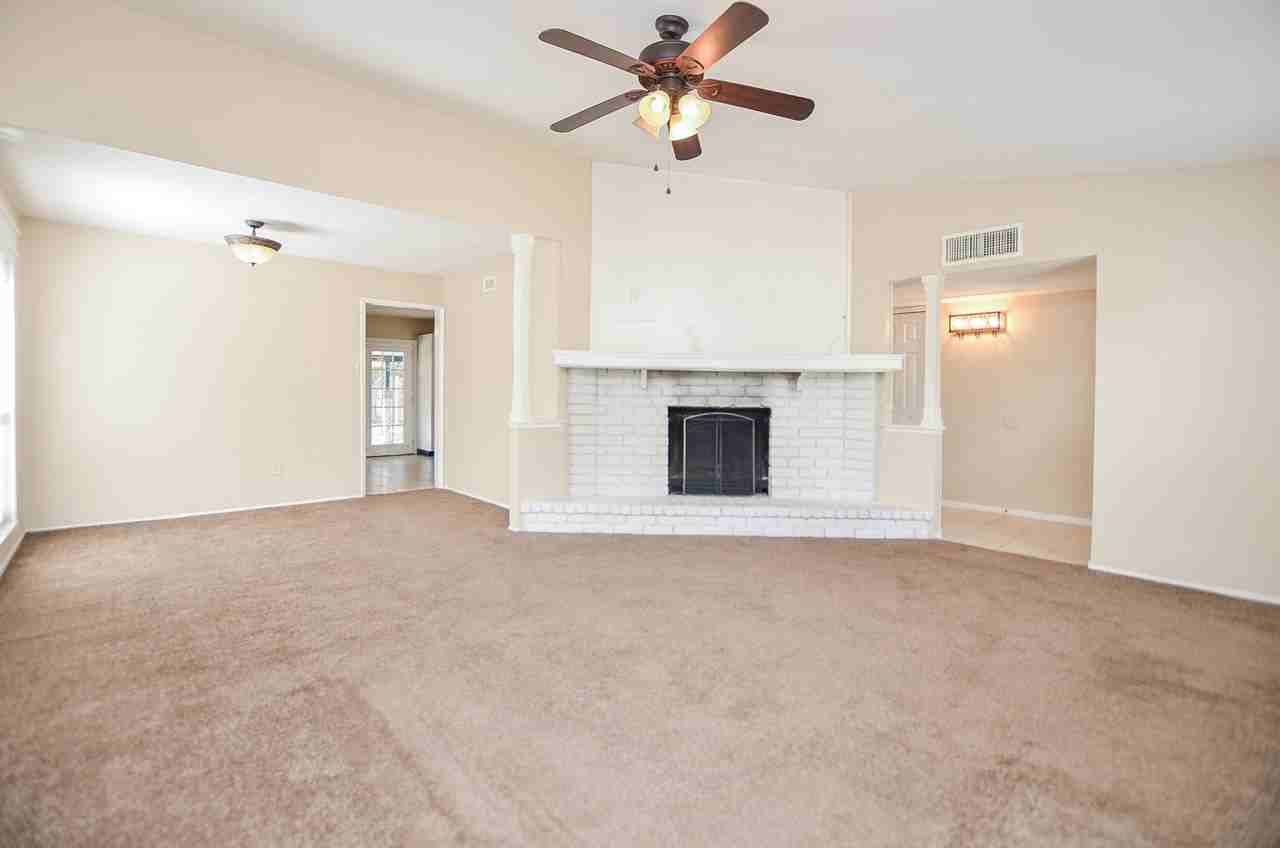 17323 Glenpatti Dr #17323 - Photo 6 of 31