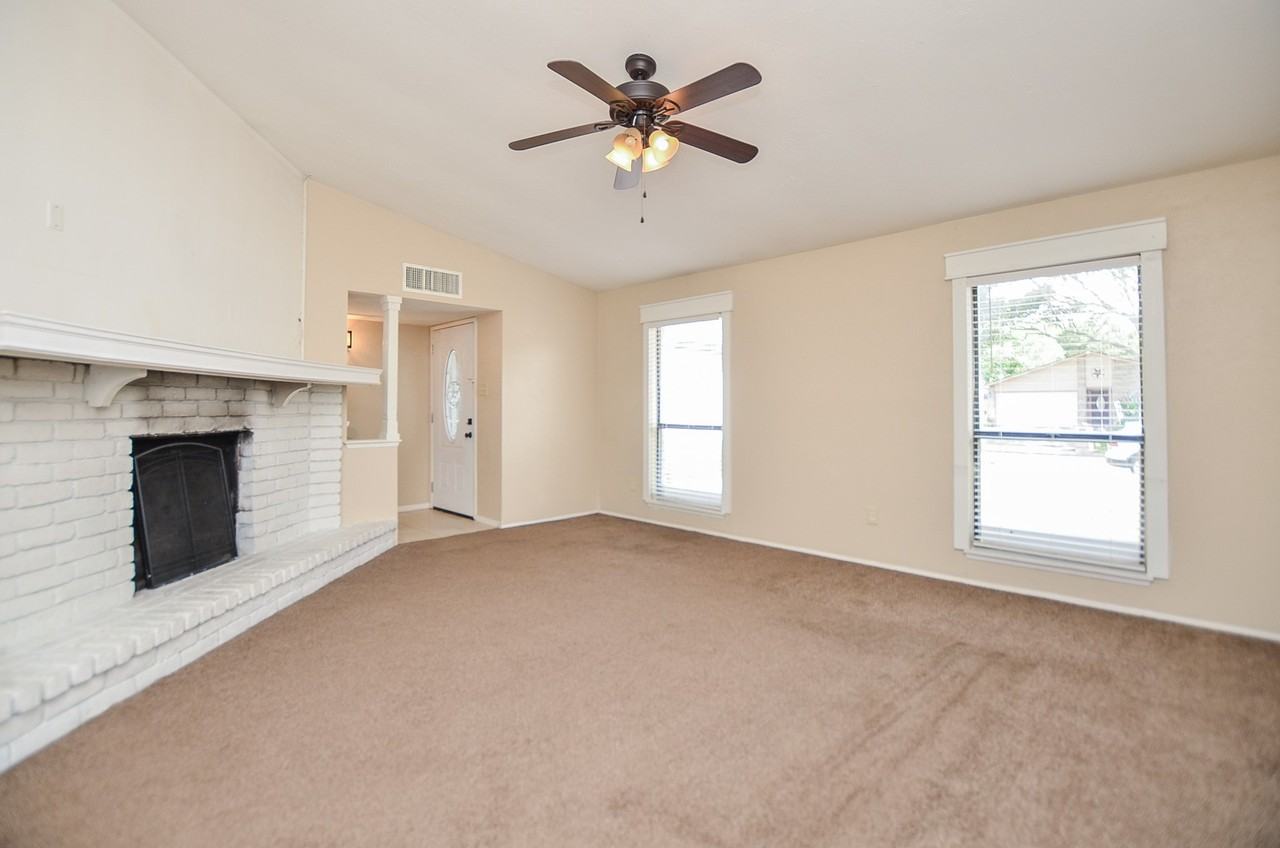 17323 Glenpatti Dr #17323 - Photo 7 of 31