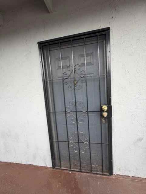 410 S 34th St #410 - Photo 3 of 9