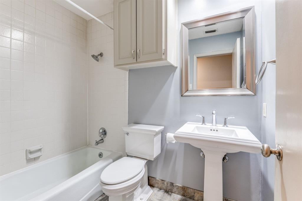 5209 Old Shepard Pl #5209 - Photo 7 of 12