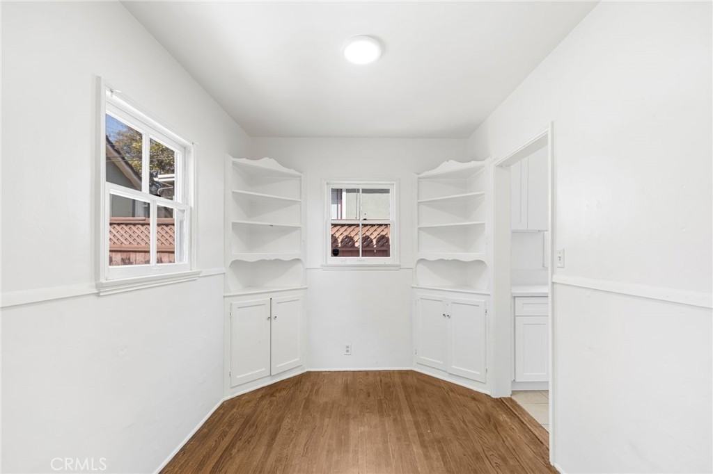 1367 N Mentor Ave #1367 - Photo 6 of 18