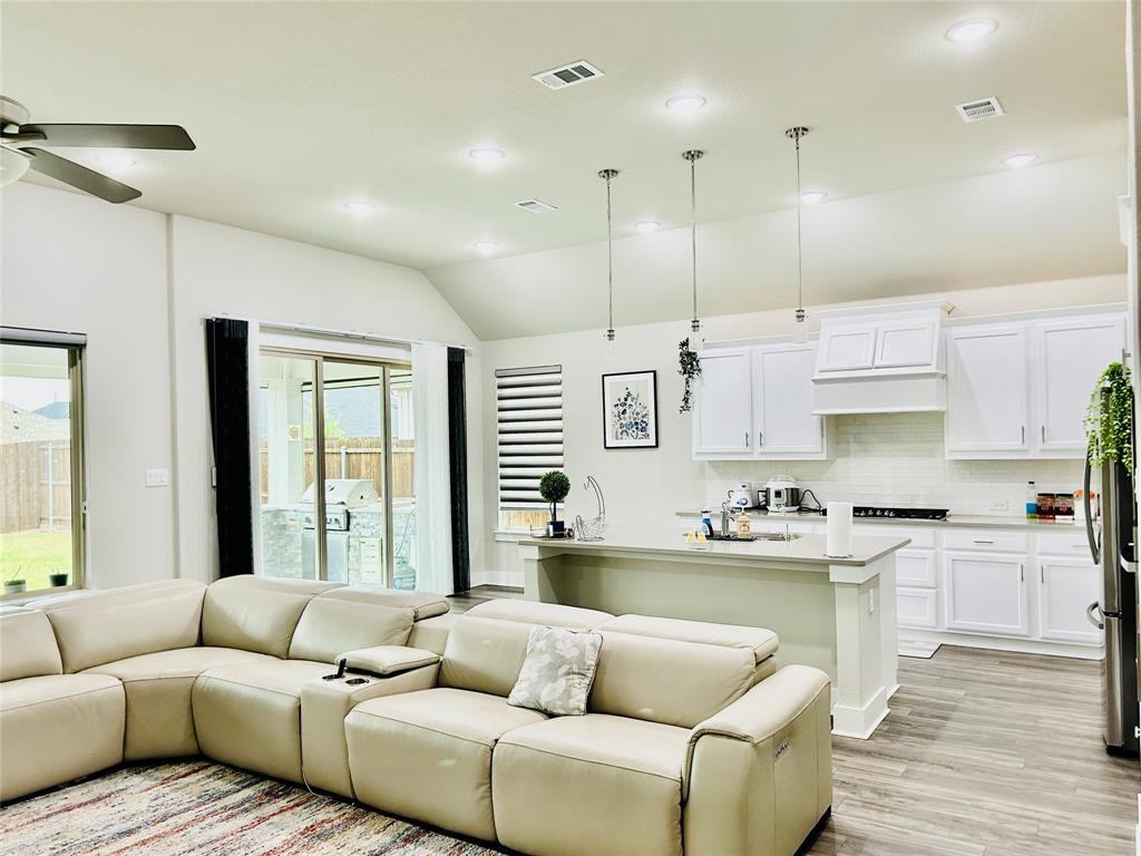 1232 Xeresa Dr #1232 - Photo 3 of 26