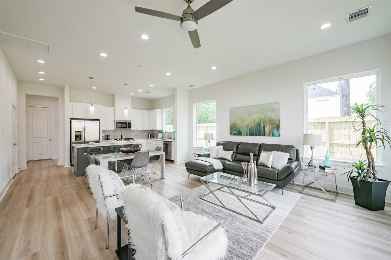 5630 Balbo St #5630 - Photo 7 of 44