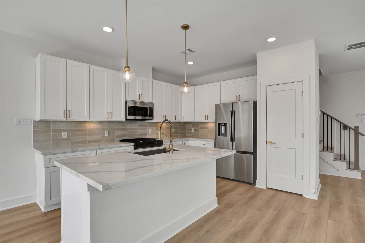 3628 Amos St #3628 - Photo 5 of 43