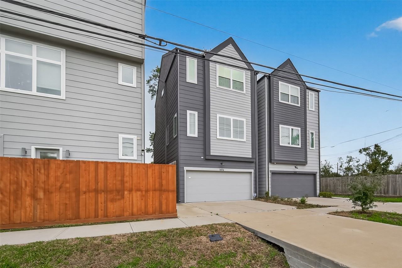 1406 Mansfield St #1406 - Photo 2 of 37