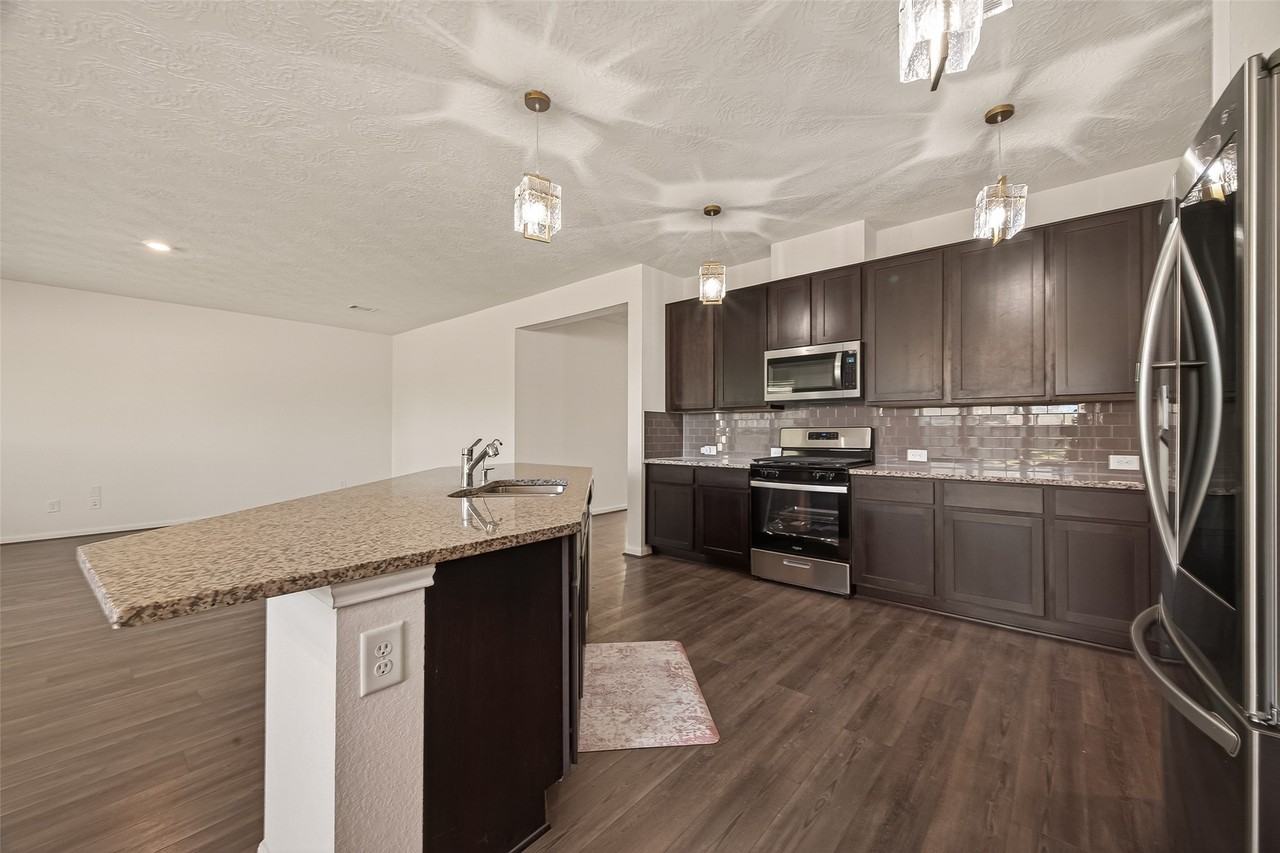 15610 Birchdale Dr #15610 - Photo 6 of 18