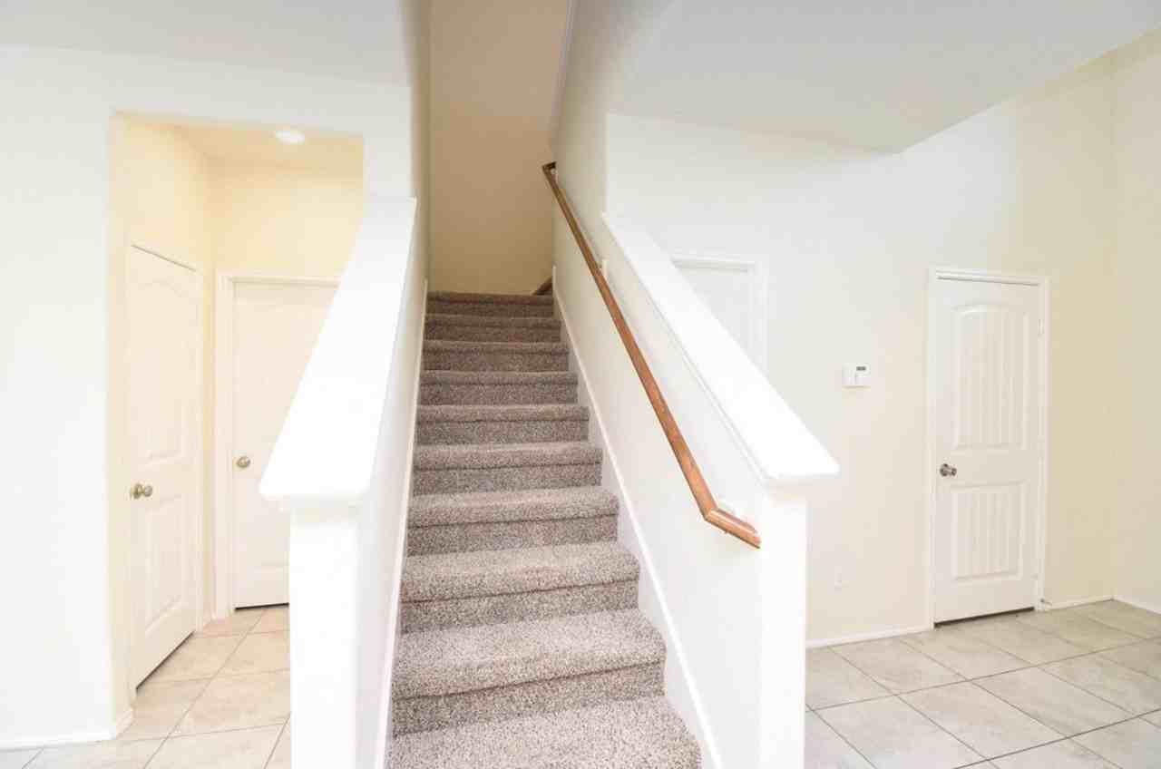 9431 Summer River Dr #9431 - Photo 2 of 25