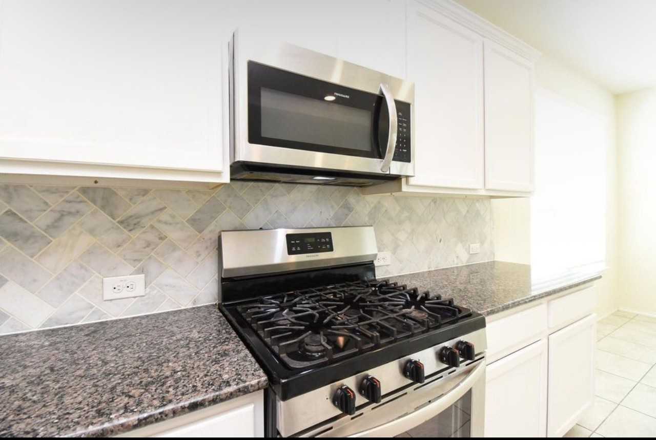 9431 Summer River Dr #9431 - Photo 7 of 25