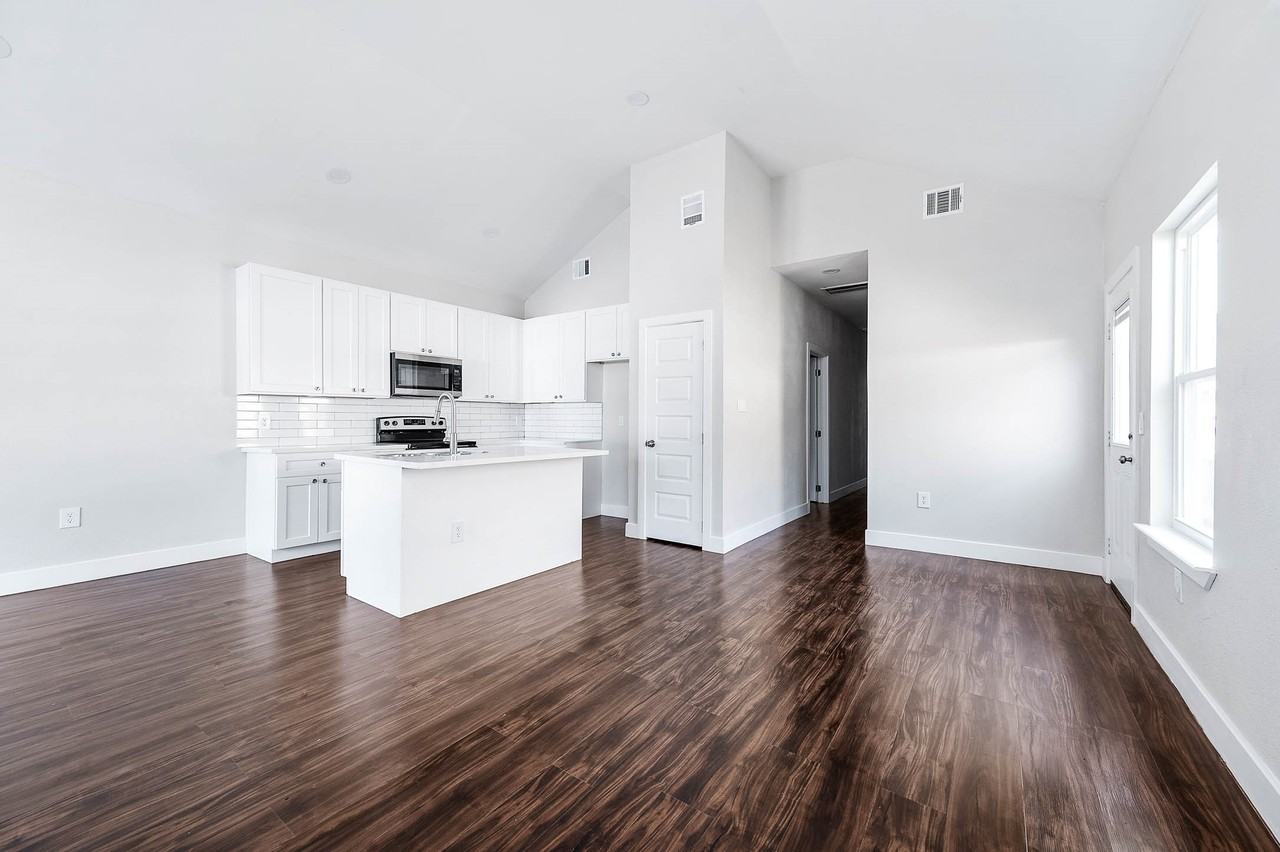 16649 E Dounreay #16649 - Photo 5 of 21