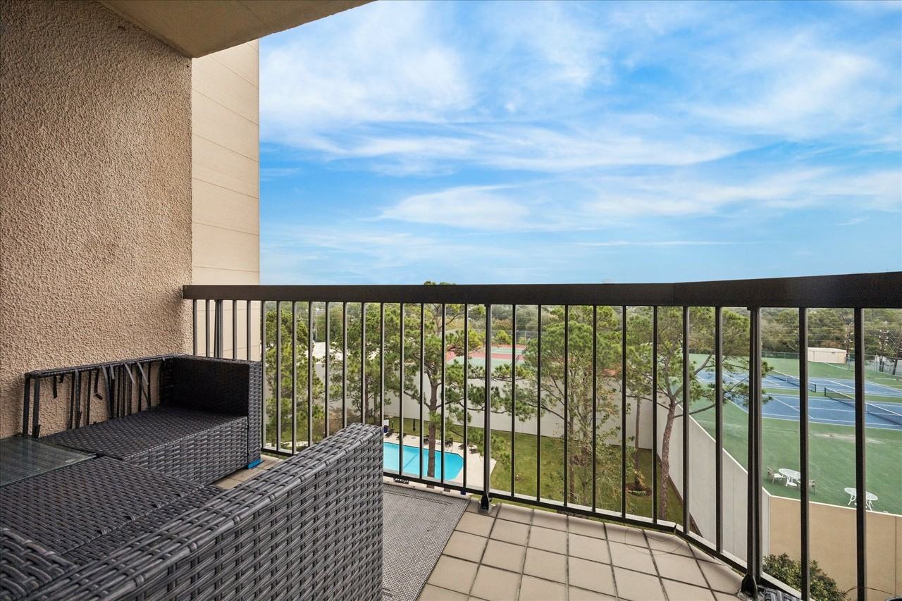 661 Bering Dr #661-709 - Photo 3 of 23